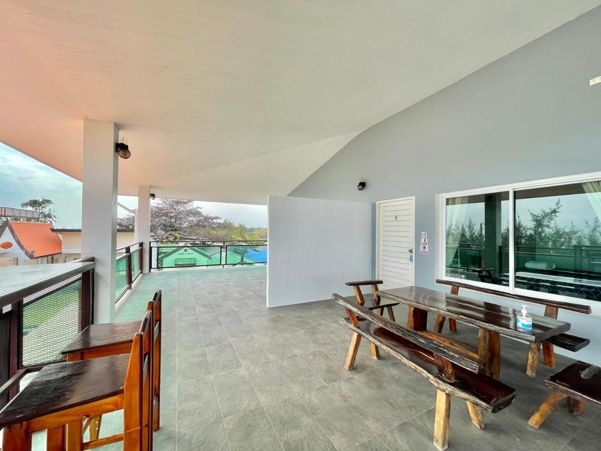 Privaterayong Rayong Exterior foto